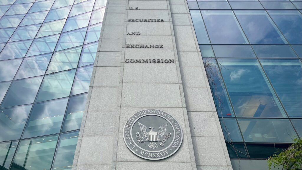 SEC Tells Issuers to Pull 19b-4s; ETFs Could Be Approved ‘Absurdly Fast’ SEC Tells Issuers to Pull 19b-4s; ETFs Could Be Approved ‘Absurdly Fast’